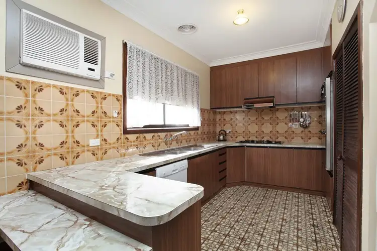 Sixth view of Homely house listing, 6 Ramsey Close, Gladstone Park VIC 3043