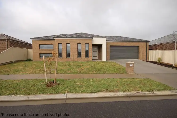 39 Ascot Gardens Drive, Delacombe VIC 3356