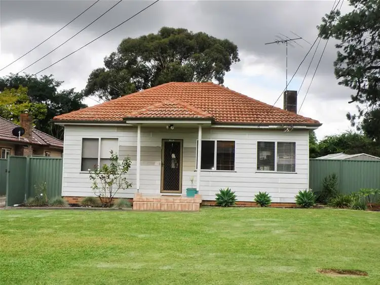 19 Worsley Street, East Hills NSW 2213