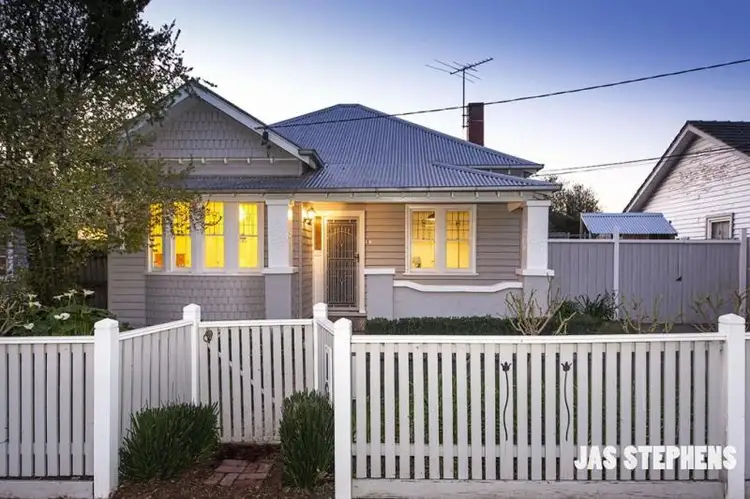 6 Kerr Street, Kingsville VIC 3012