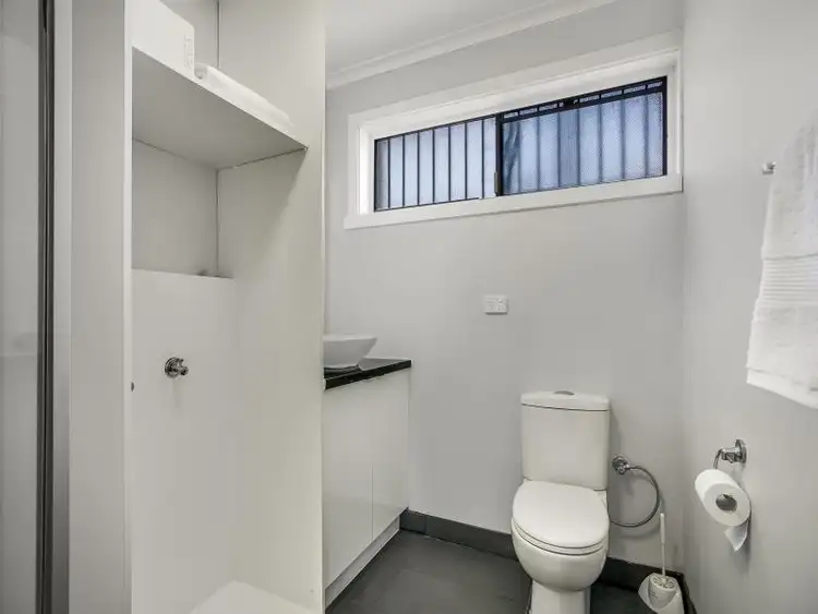 Sixth view of Homely unit listing, 5/23 Fairway Street, Frankston VIC 3199