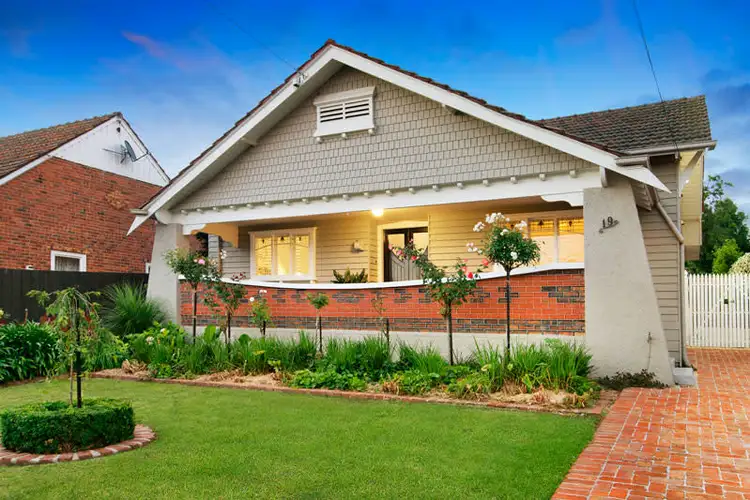 19 Home Street, Reservoir VIC 3073