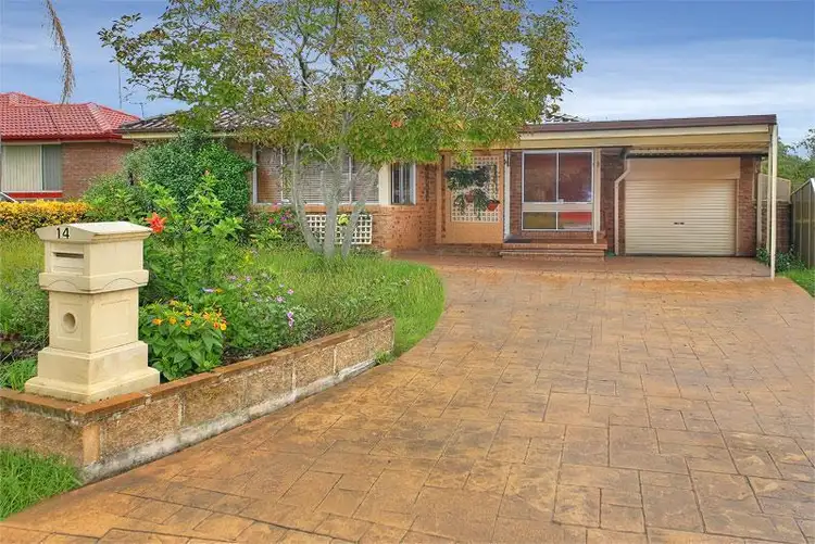 14 Tallowood Avenue, Casula NSW 2170