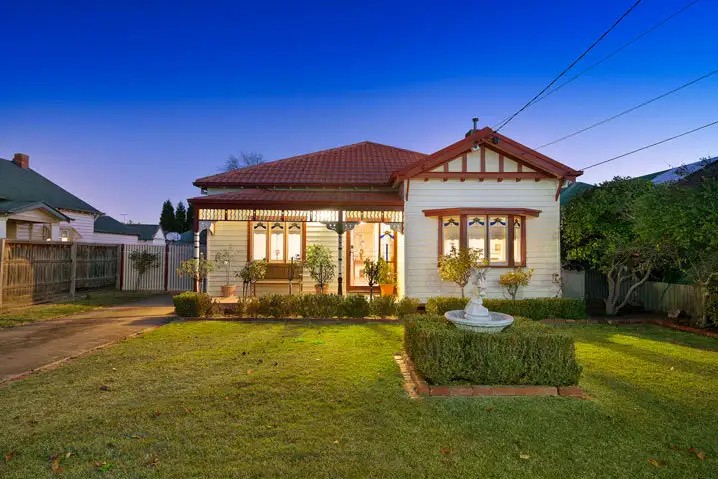 35 Southernhay Street, Reservoir VIC 3073