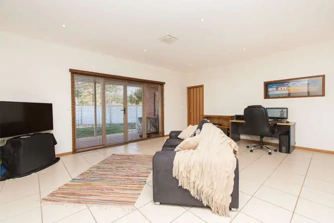 Third view of Homely house listing, 8 Suffolk Drive, Mildura VIC 3500