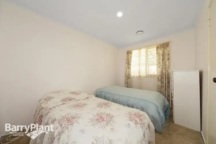 Sixth view of Homely house listing, 5 Hillview Rise, Hampton Park VIC 3976