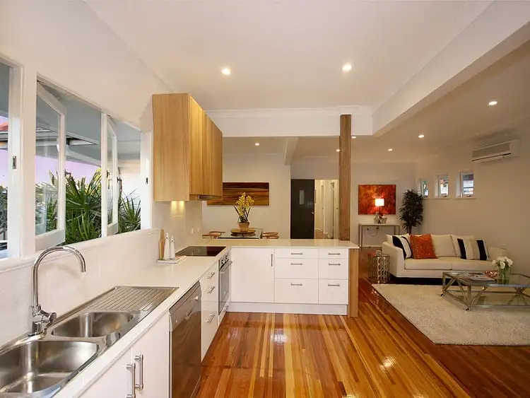 Second view of Homely house listing, 125 Sexton St, Tarragindi QLD 4121