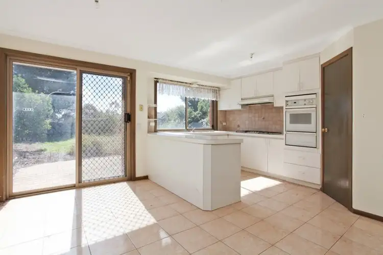 Fifth view of Homely house listing, 39 Sunbird Crescent, Hoppers Crossing VIC 3029