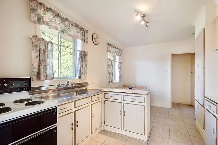 Fourth view of Homely house listing, 5 Handley Court, Blackburn North VIC 3130
