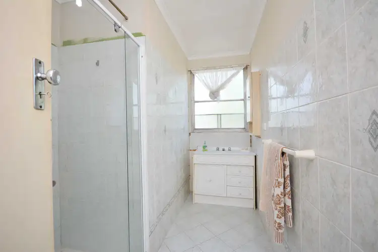 Fifth view of Homely house listing, 483 Barry Road, Dallas VIC 3047