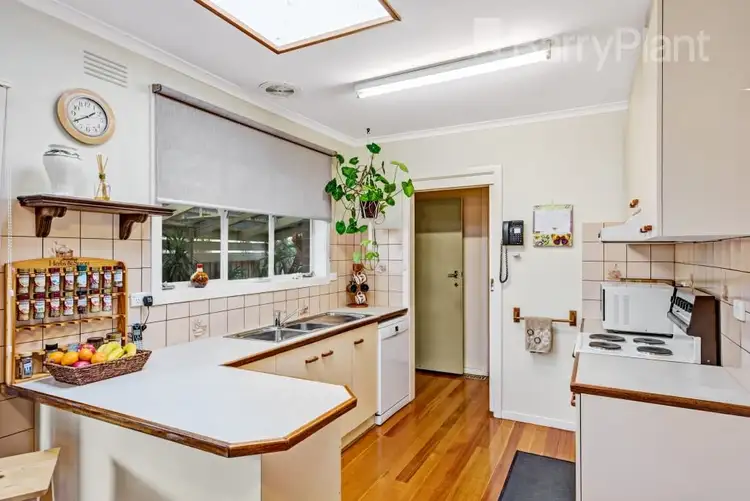 Second view of Homely house listing, 4 Lyndall Court, Hoppers Crossing VIC 3029