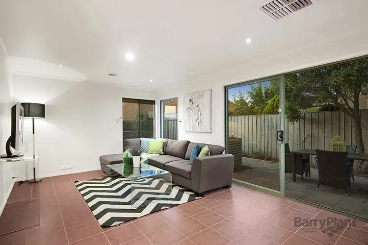 Fifth view of Homely house listing, 15 Grandiflora Grove, Bundoora VIC 3083
