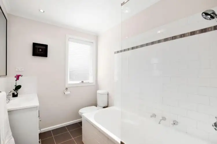 Fifth view of Homely house listing, 3 Leigh Court, Eltham North VIC 3095