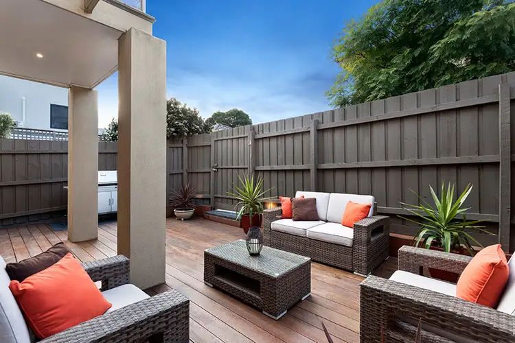 2/139 Beverley Street, Doncaster East VIC 3109