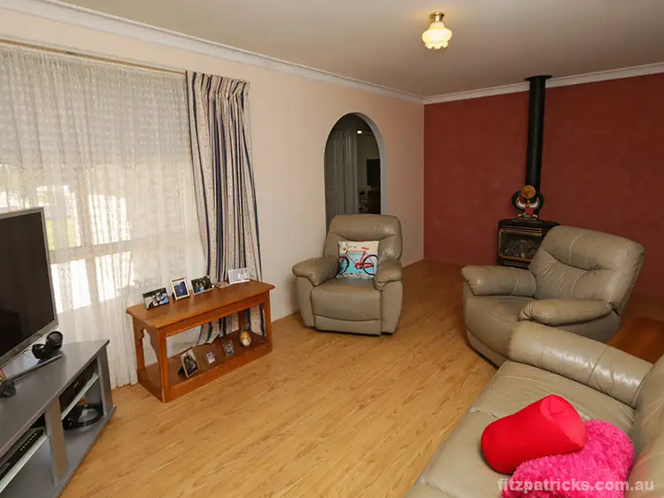 Fourth view of Homely house listing, 27 Kaldari Crescent, Glenfield Park NSW 2650