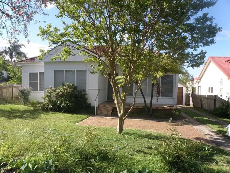 33 Prince Street, Picnic Point NSW 2213