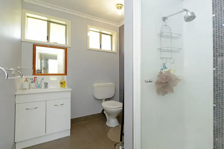 Seventh view of Homely house listing, 4 Alter Court, Skye VIC 3977