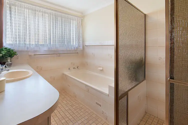 Sixth view of Homely house listing, 19 Colleen St, Berkeley Vale NSW 2261