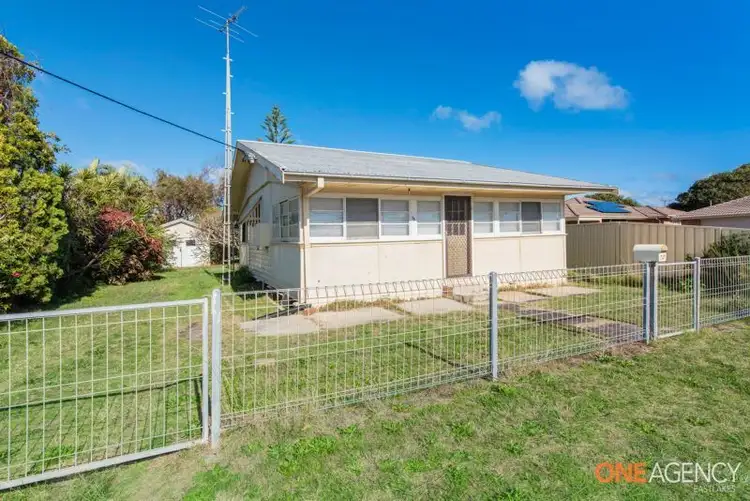 36 Boikon Street, Blacksmiths NSW 2281
