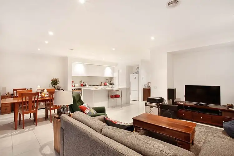 Fifth view of Homely townhouse listing, 6 Arthur Walk, Mount Martha VIC 3934