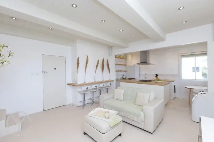 2/15 Eric Street, Cottesloe WA 6011