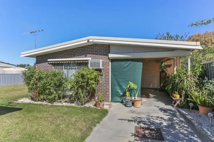 1/28 Neale Street, Kennington VIC 3550