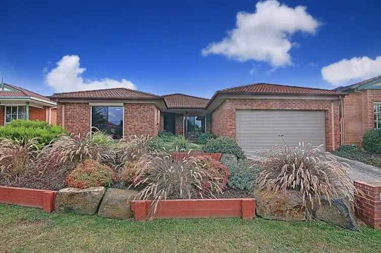 53 Applewood Drive, Knoxfield VIC 3180