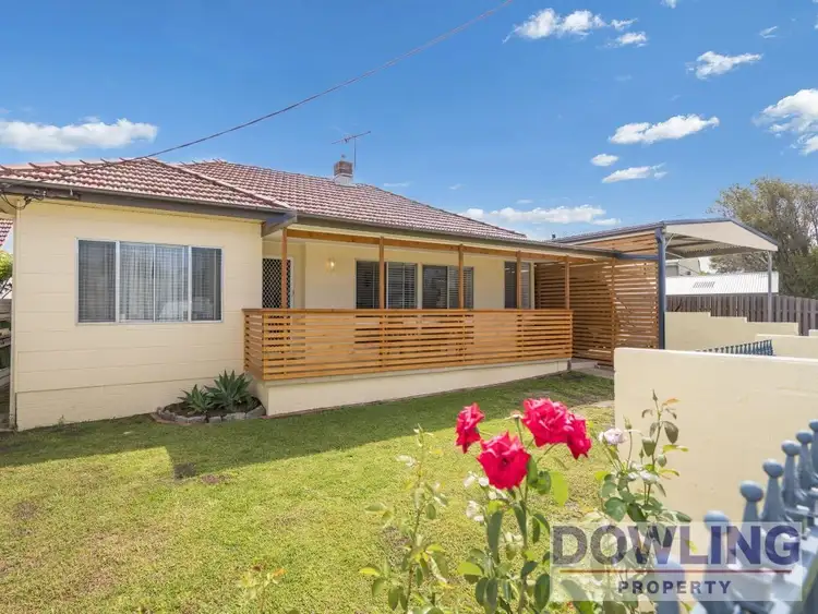 33 Newcastle Street, Stockton NSW 2295