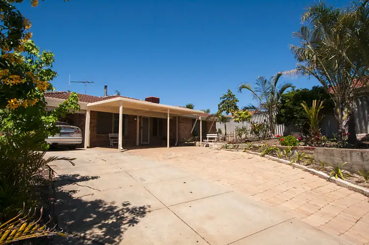 Fifth view of Homely house listing, 15 Chipper View, Parmelia WA 6167