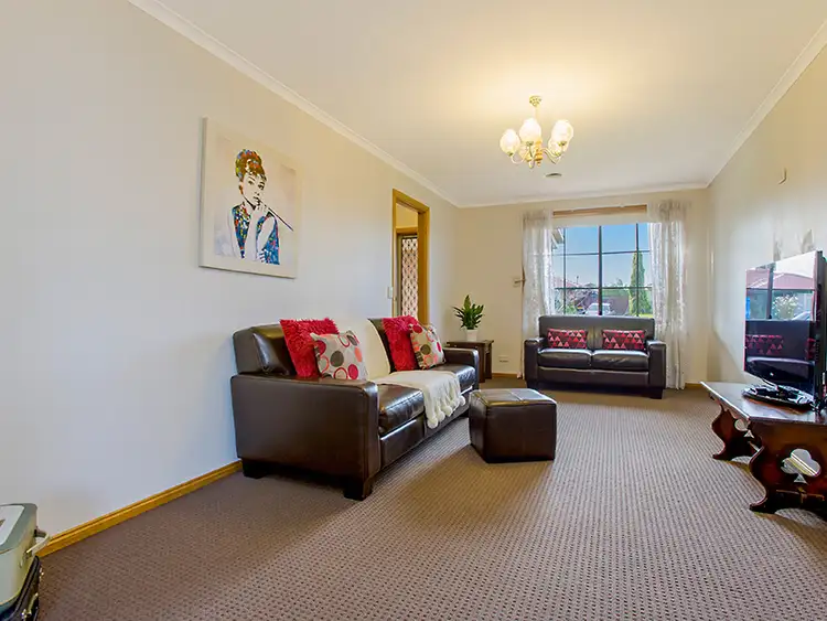 Second view of Homely house listing, 33 Mirabella Close, Werribee VIC 3030