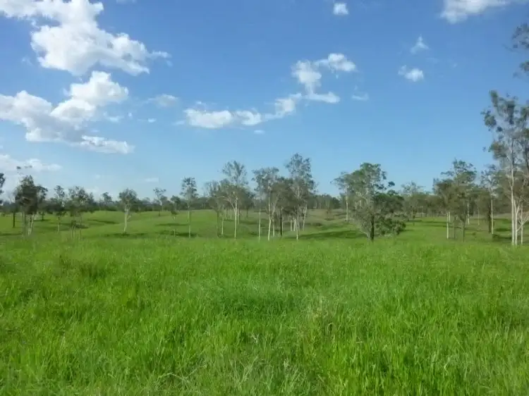 105 RAILWAY ROAD, Booyal QLD 4671