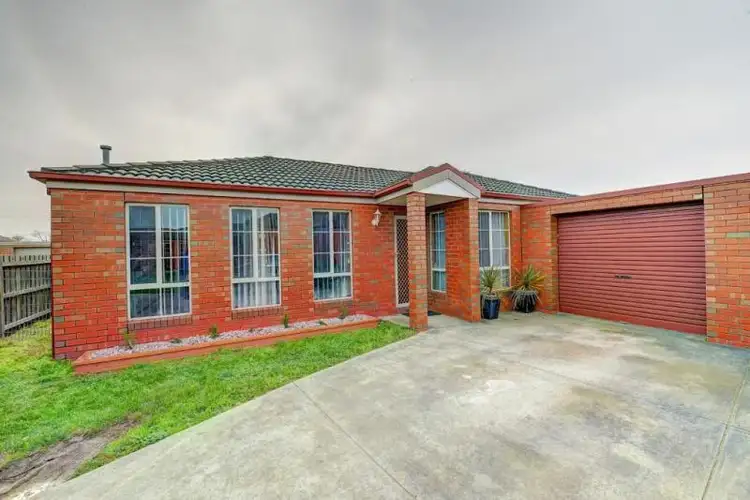 Main view of Homely unit listing, 2/58 Elaine Avenue, Alfredton VIC 3350