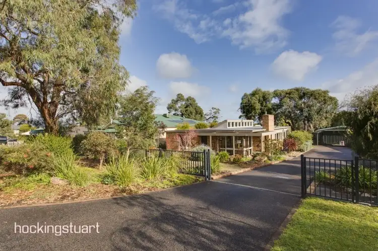 18 Fairway Crescent, Mccrae VIC 3938