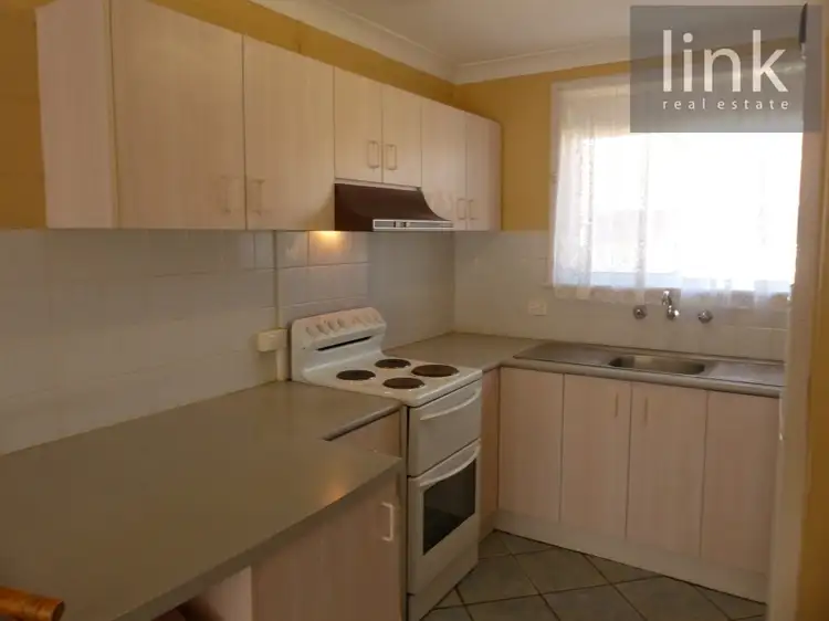 Second view of Homely unit listing, 1/452 Kotthoff St, Lavington NSW 2641