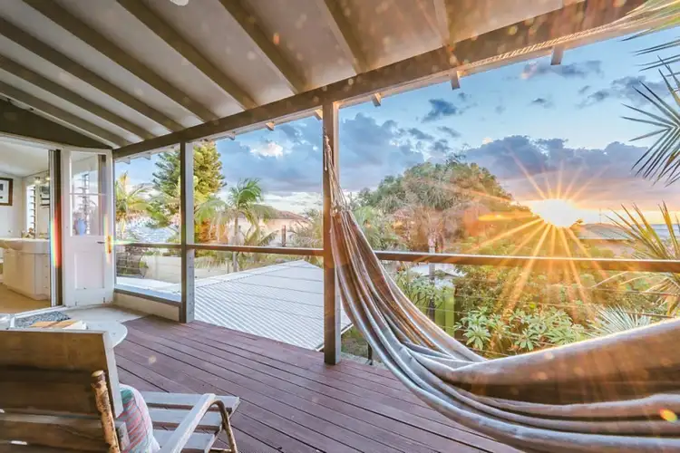 12 Floyd Street, Trigg WA 6029