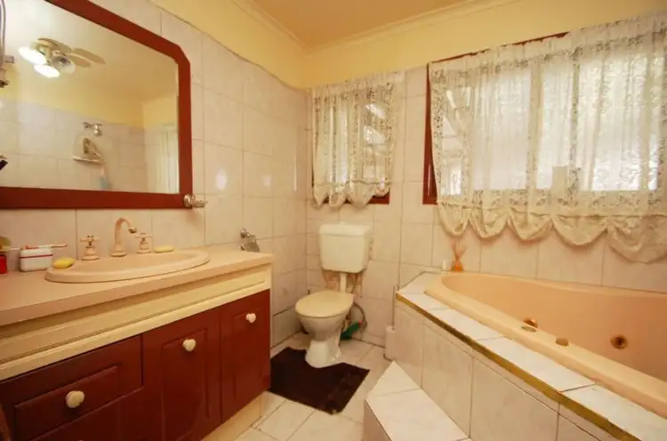 Sixth view of Homely house listing, 33 Malmsbury Drive, Meadow Heights VIC 3048