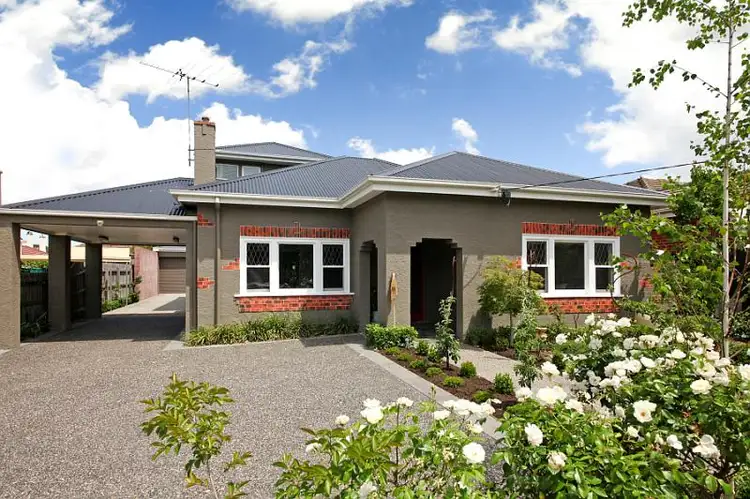 10 Innellan Road, Murrumbeena VIC 3163