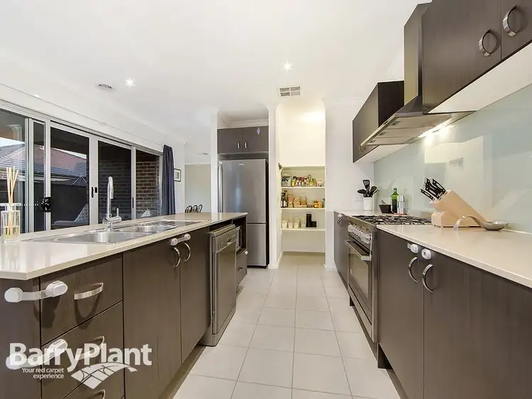 Sixth view of Homely house listing, 17 Upton Circle, Derrimut VIC 3030