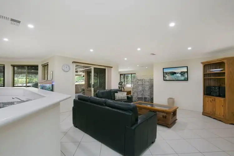 Sixth view of Homely house listing, 4 Linwood Close, Bolwarra Heights NSW 2320