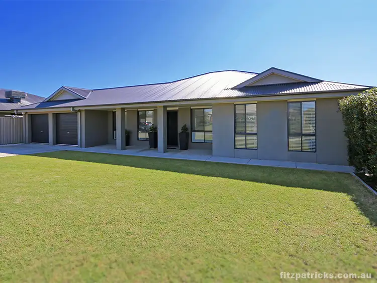 28 Bindari Avenue, Glenfield Park NSW 2650