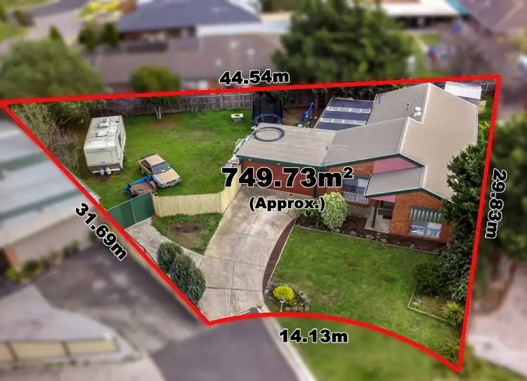 33 Currunghi Court, St Albans VIC 3021