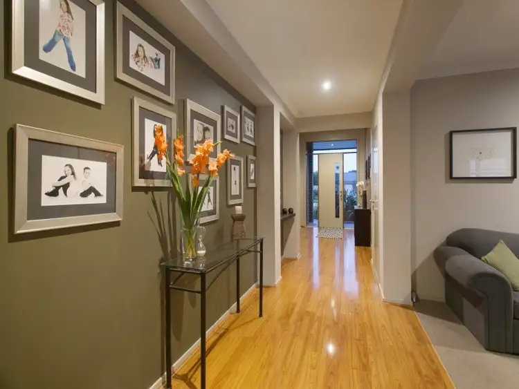 Second view of Homely house listing, 4 Wood Duck Court, Langwarrin VIC 3910