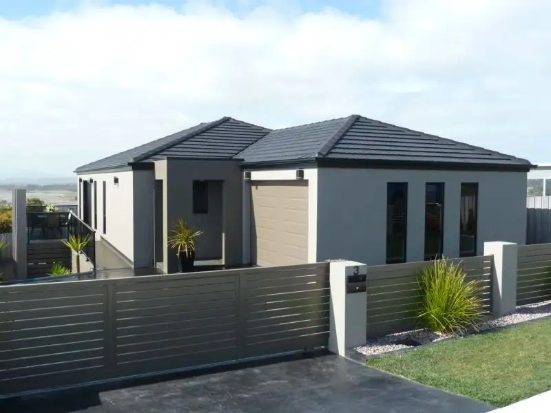 Main view of Homely unit listing, 1/3 Flinders Lane, Bridport TAS 7262