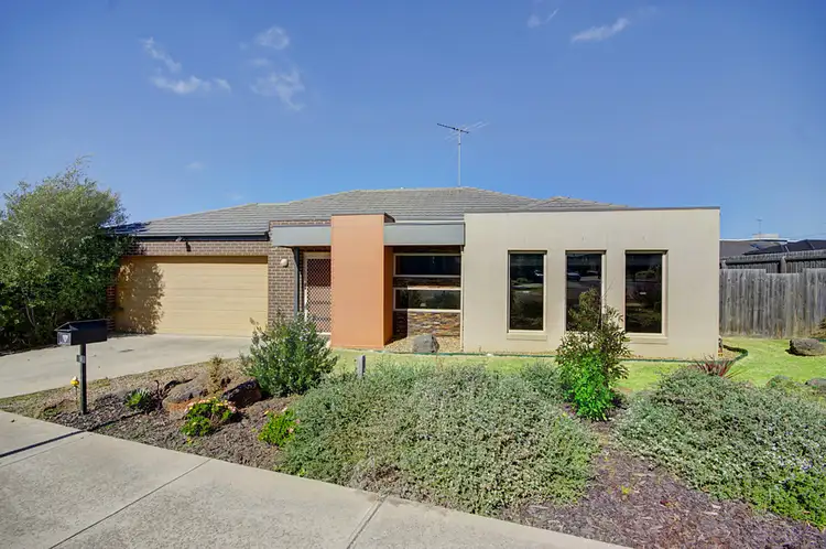 9 Macken Court, Highton VIC 3216
