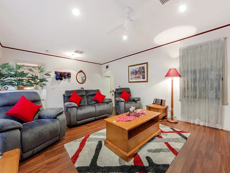 Sixth view of Homely house listing, 4 Botanic Drive, Hillside VIC 3037