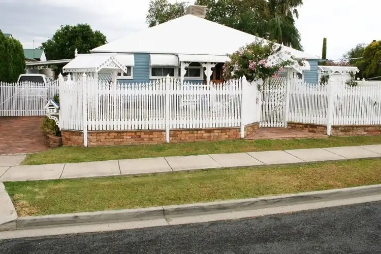 20 Cherry Street, Oakey QLD 4401