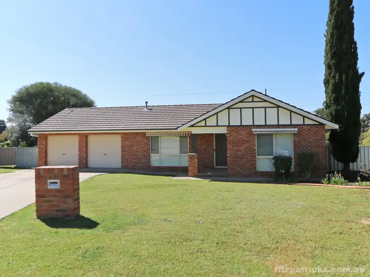 7 O'Hara Place, Kooringal NSW 2650