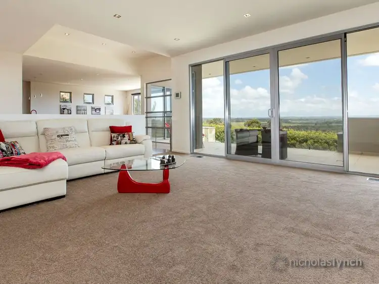 87 Cobb Road, Mount Eliza VIC 3930