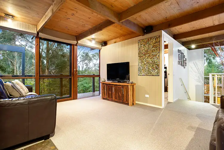 Fifth view of Homely house listing, 8 Jelbart Court, Eltham VIC 3095