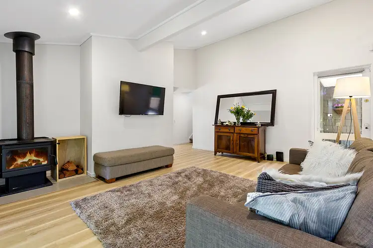 12 Charlnet Drive, Vermont South VIC 3133